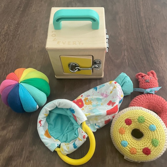 lovevery wooden blocks